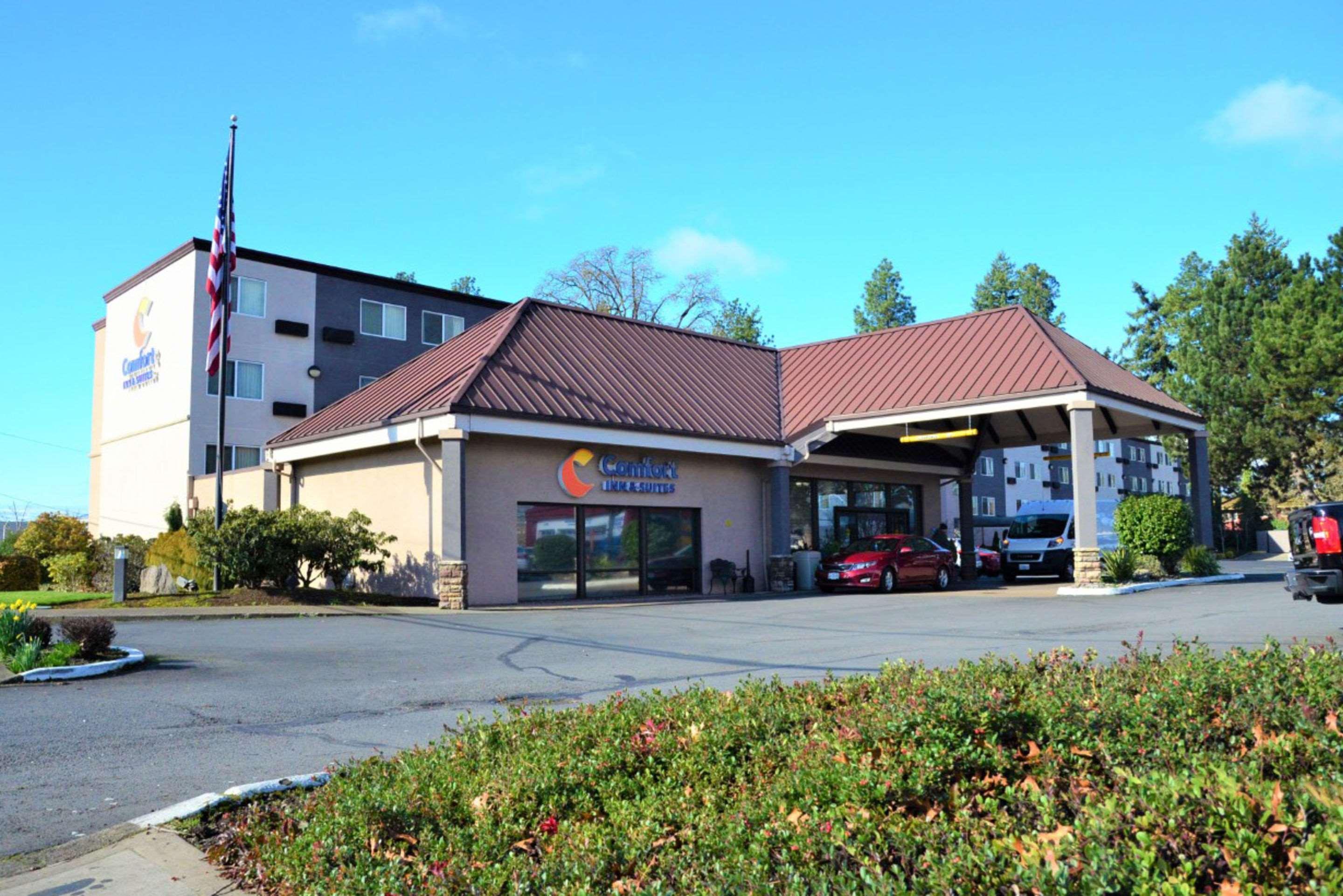 Comfort Inn & Suites Beaverton - Portland West Exterior foto