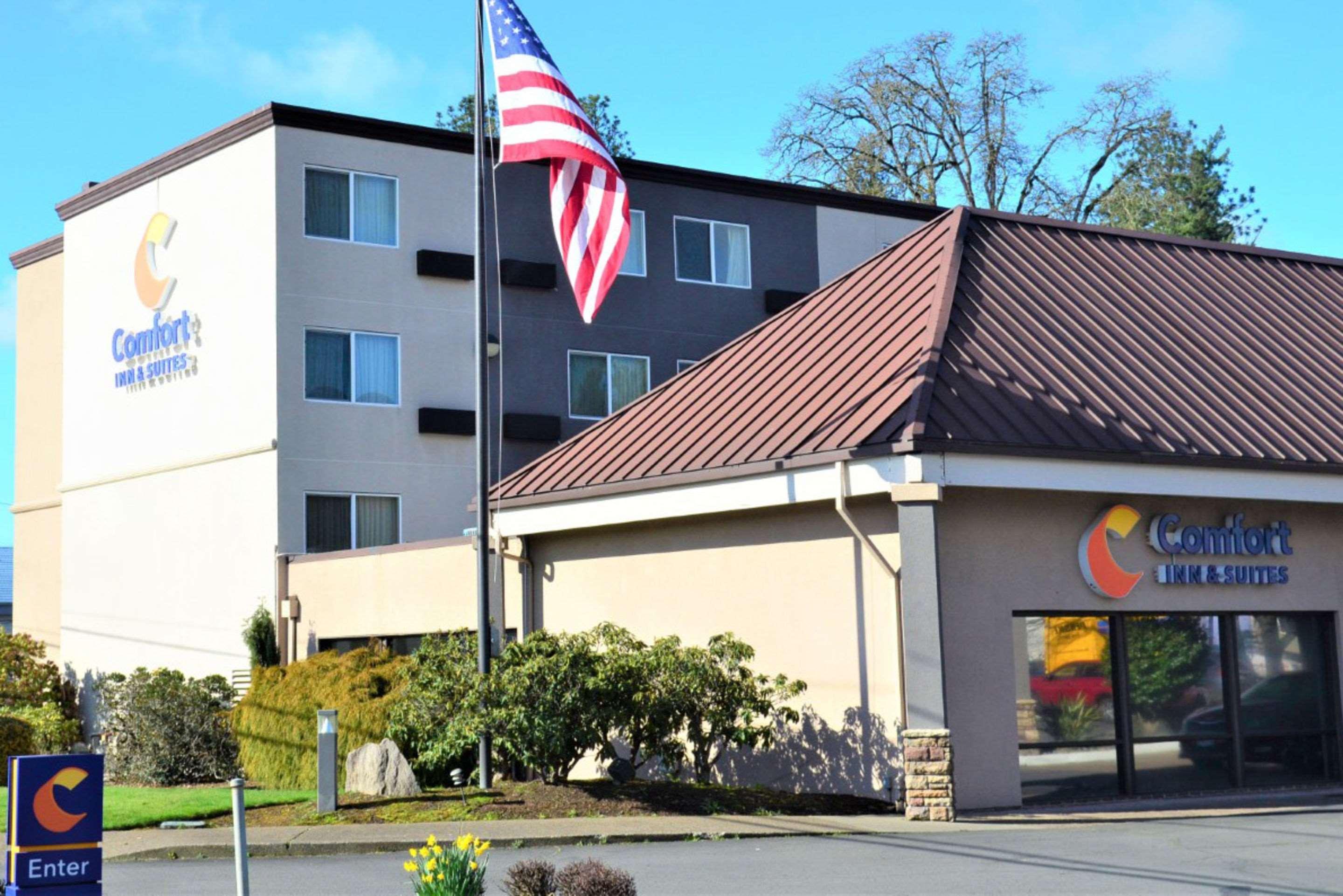 Comfort Inn & Suites Beaverton - Portland West Exterior foto